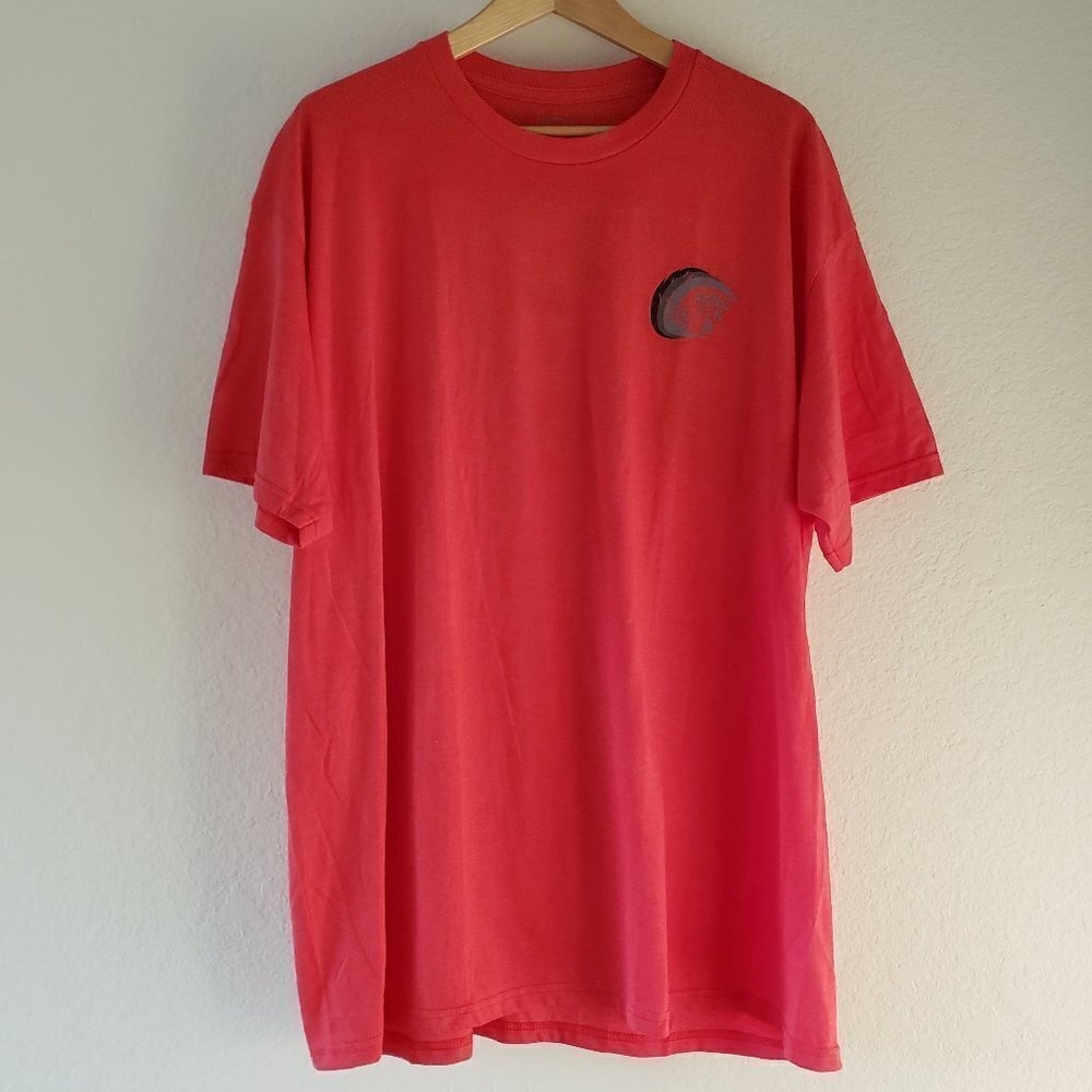 NWT - Hang Ten Short Sleeve Red Graphic Tee - Size XXL